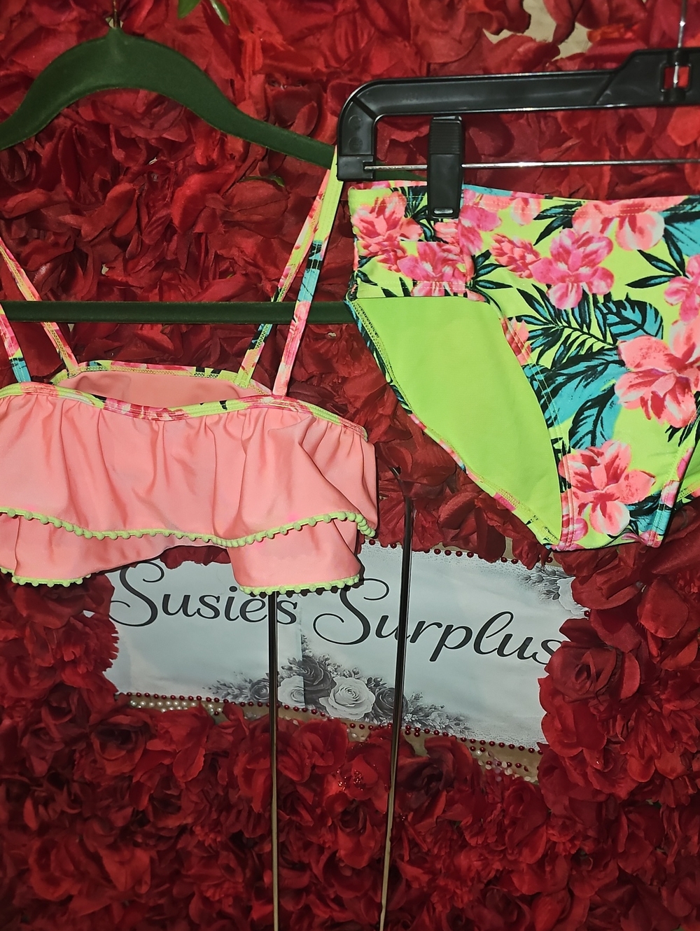 Cat & Jack Girls Peach Floral Ruffle 2 Piece with Neon Lime Accents Sz. 10/12